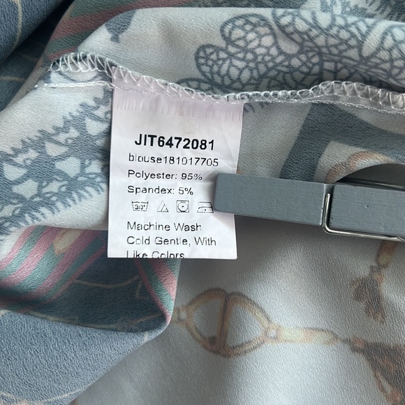 SHEIN Printed Top - Picture 10 of 11